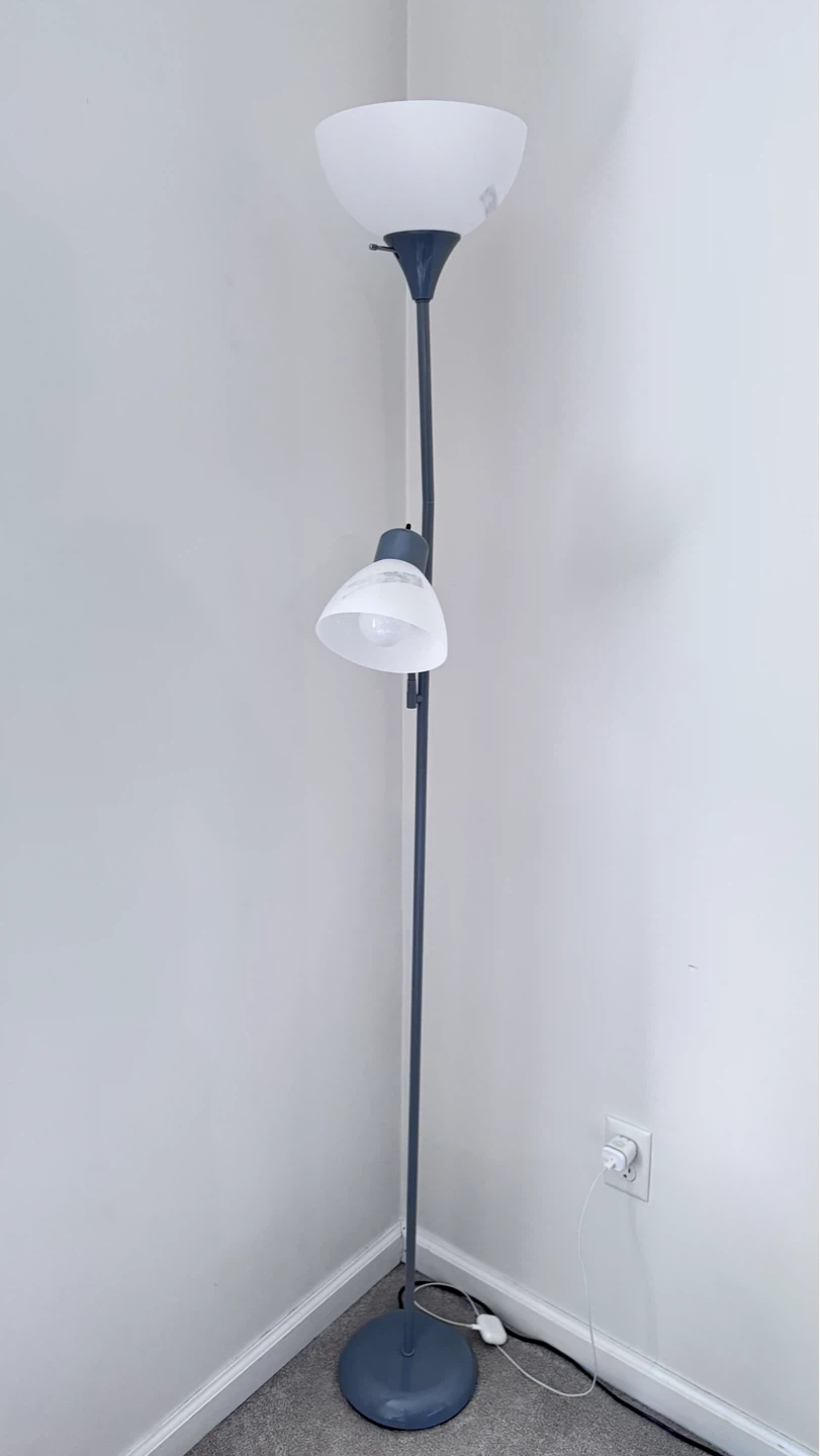 Floor Lamp with Dual Lights