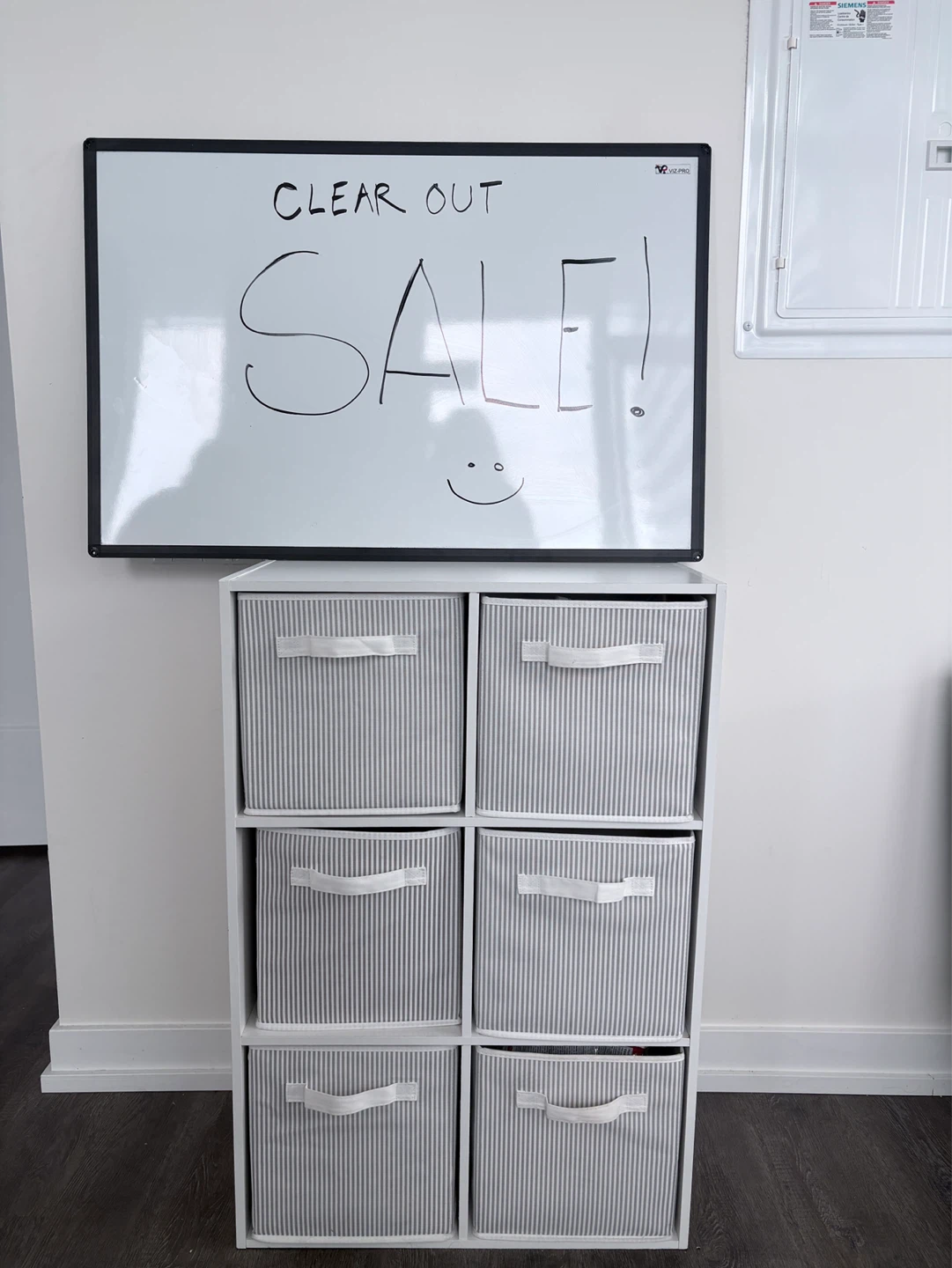 6-Cube Storage Unit with Grey Striped Bins - photo 3