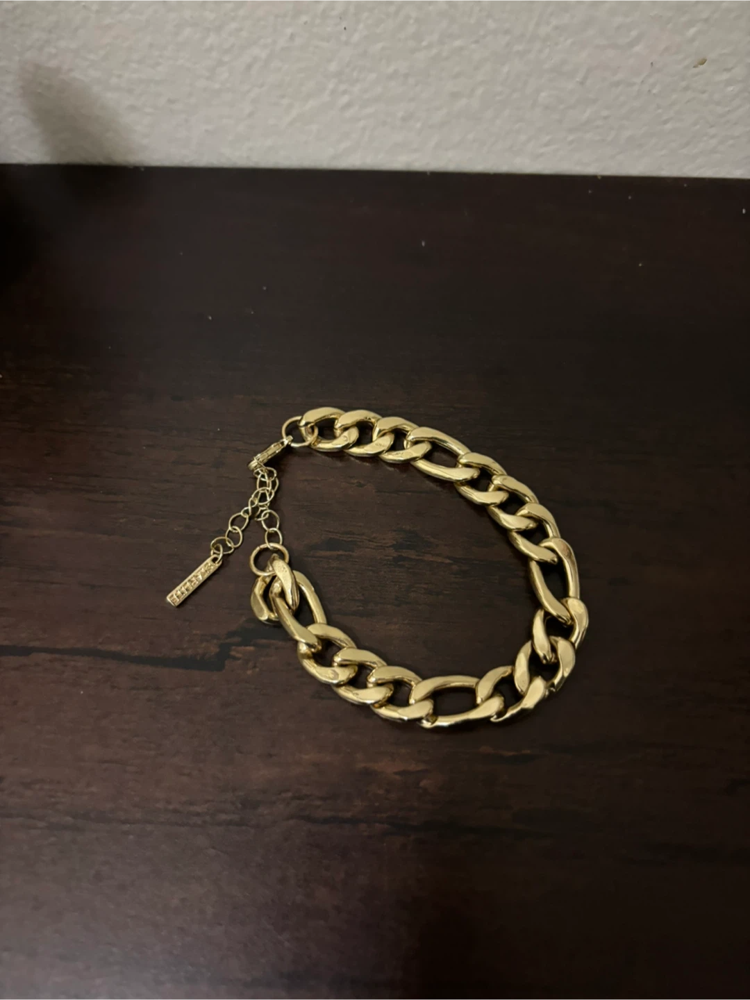BRAND NEW-Gold Tone Chain Bracelet