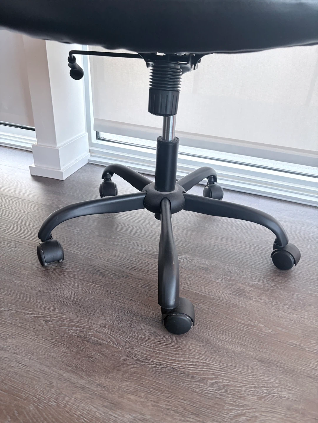 Black and Grey Faux Leather Office Chair - photo 4