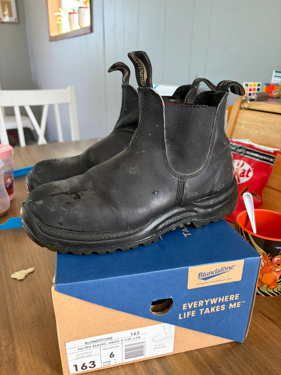 Blundstone  Boots Size 9