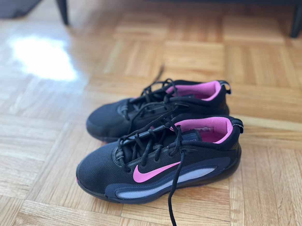 Nike Basketball Shoes - photo 4