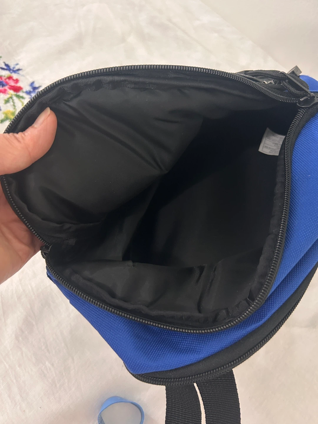 Glucerna Blue and Black Sling Bag - photo 2