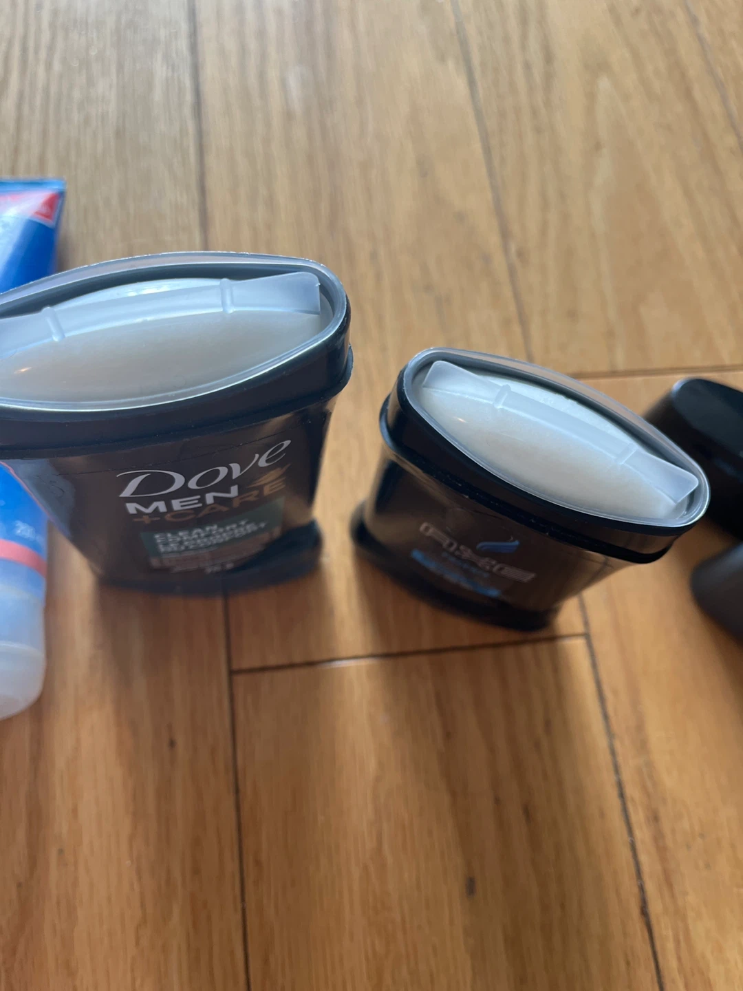 Dove, L'Oréal, Alberto & Axe Men's Grooming Lot - photo 2