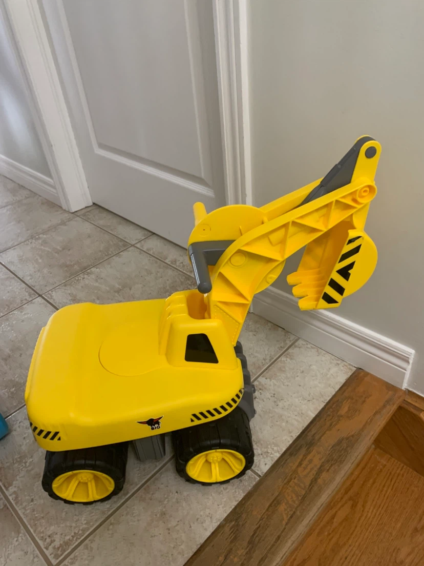 Ride on digger
