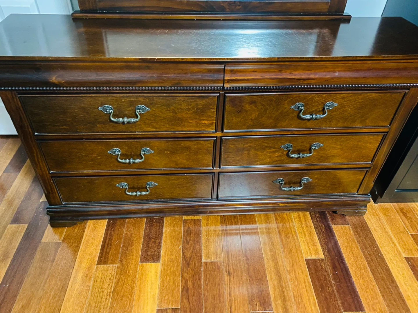 Solid wood 8 Drawer dresser with Matching mirror - photo 2