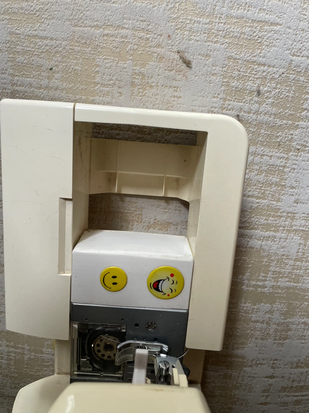 Patrino 2510 Sewing Machine - photo 3