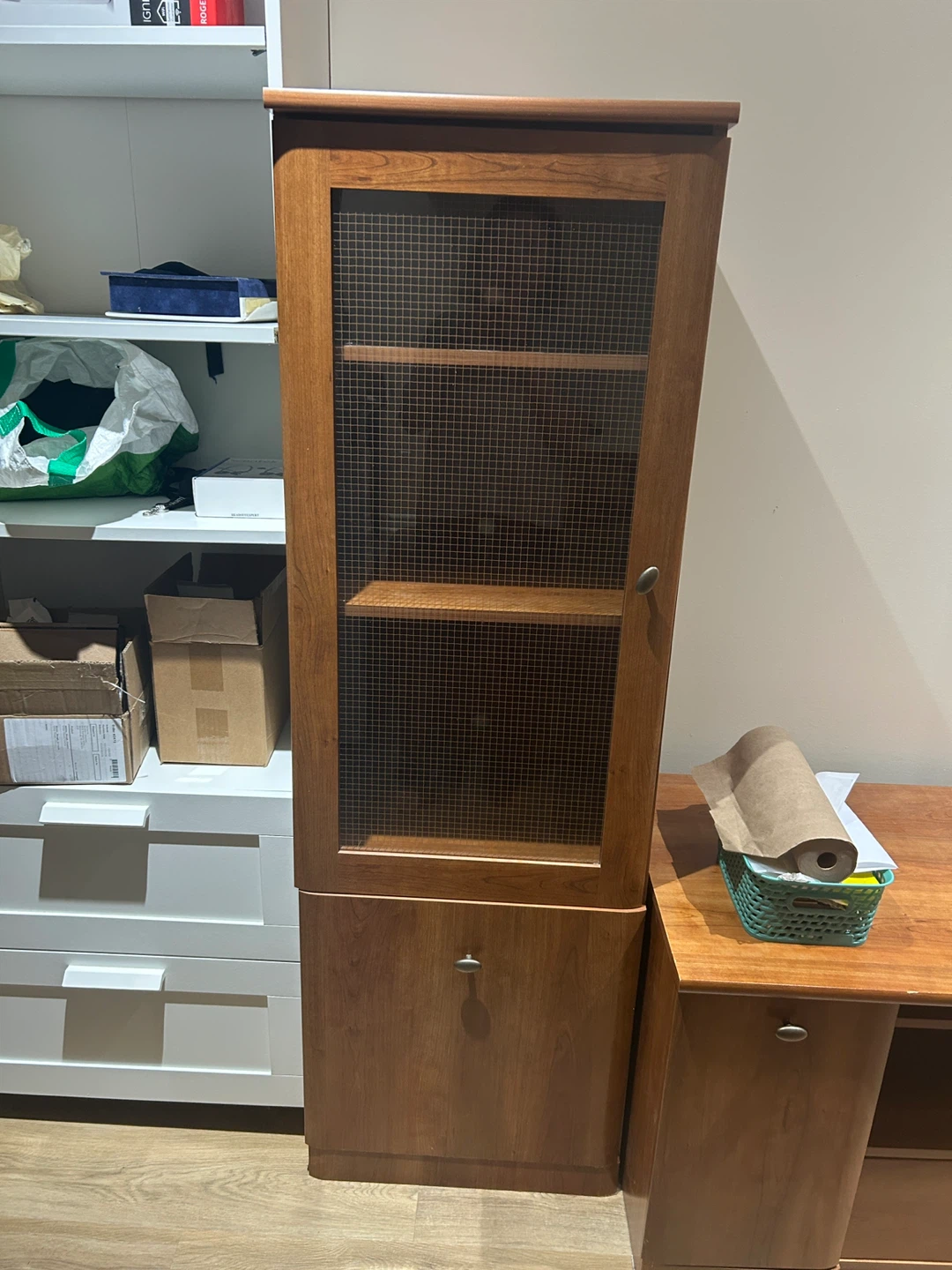 Small cabinet.