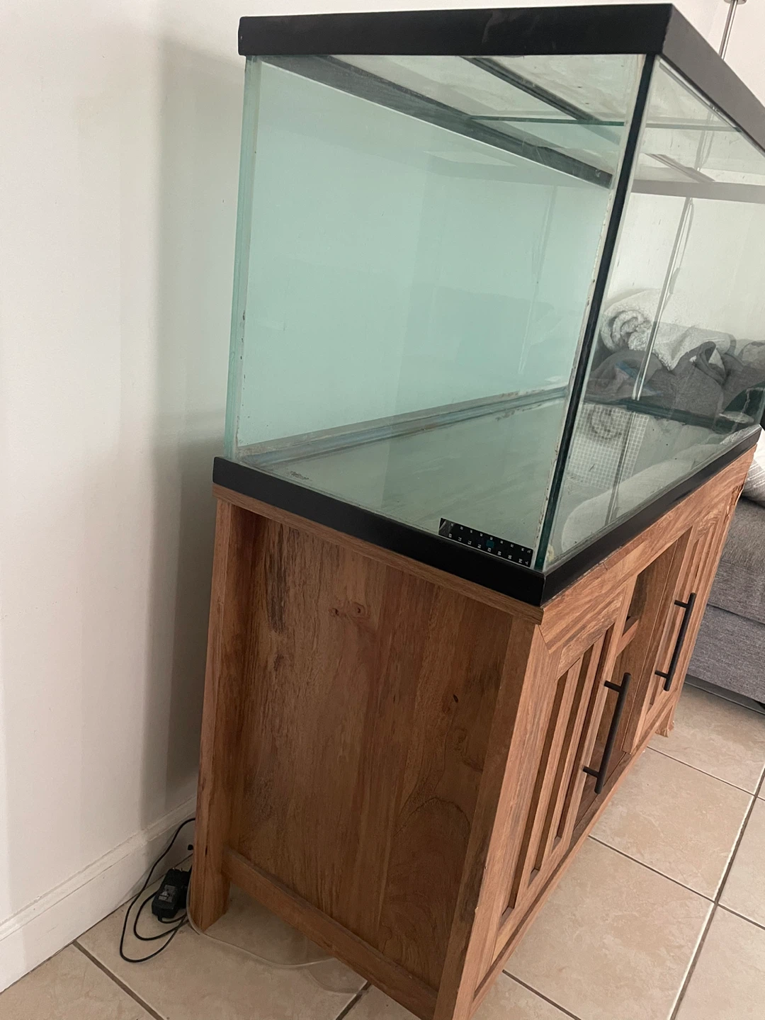 Large Tank with Wooden Cabinet Stand - photo 3