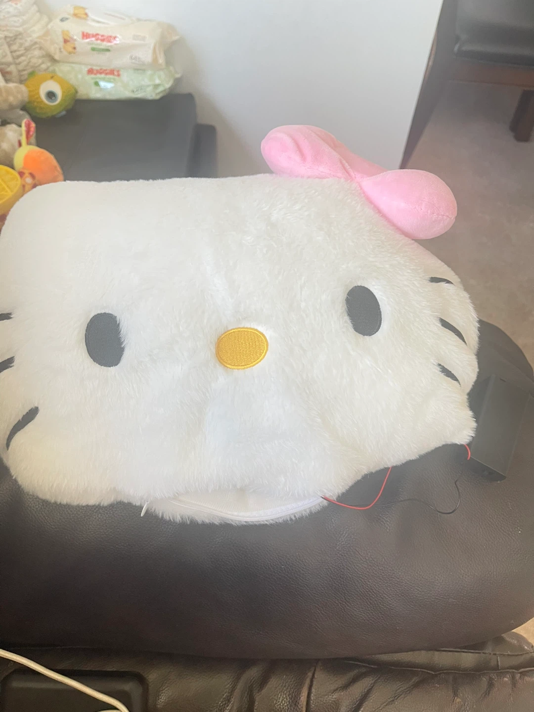 Hello Kitty Plush Pillow（massage)