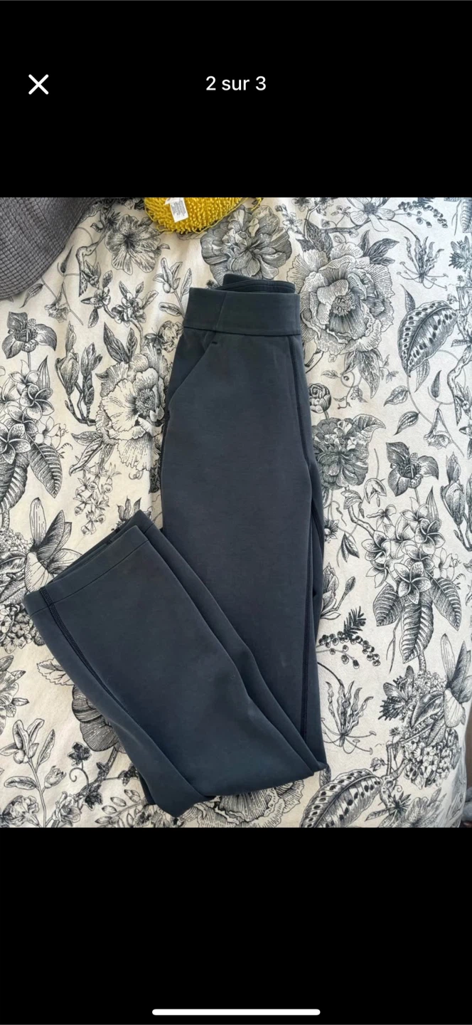 Lululemon Grey Fleece Pants Size 0 - photo 2