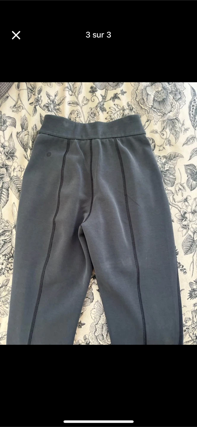 Lululemon Grey Fleece Pants Size 0 - photo 3