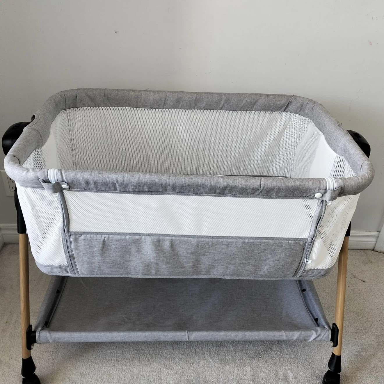 Grey Bassinet with Wheels - photo 3