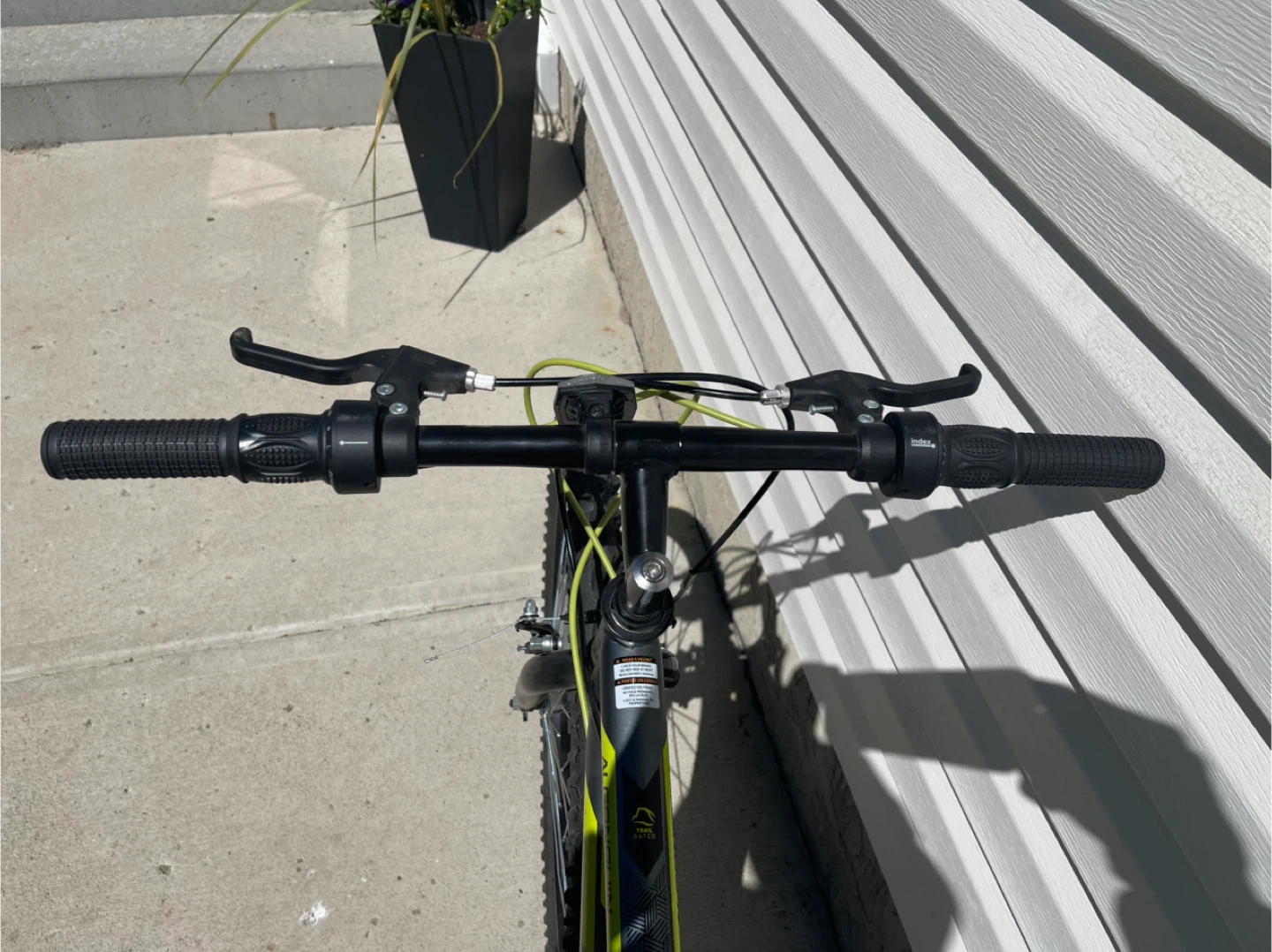 Movelō Algonquin Mountain Bike