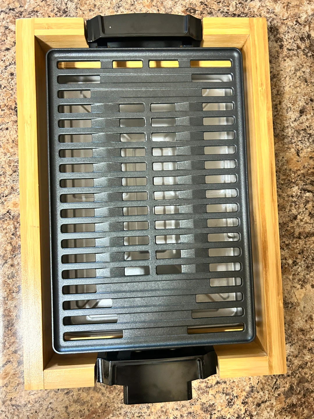 Japanese Bamboo Electric Tabletop Grill – Like New - photo 2