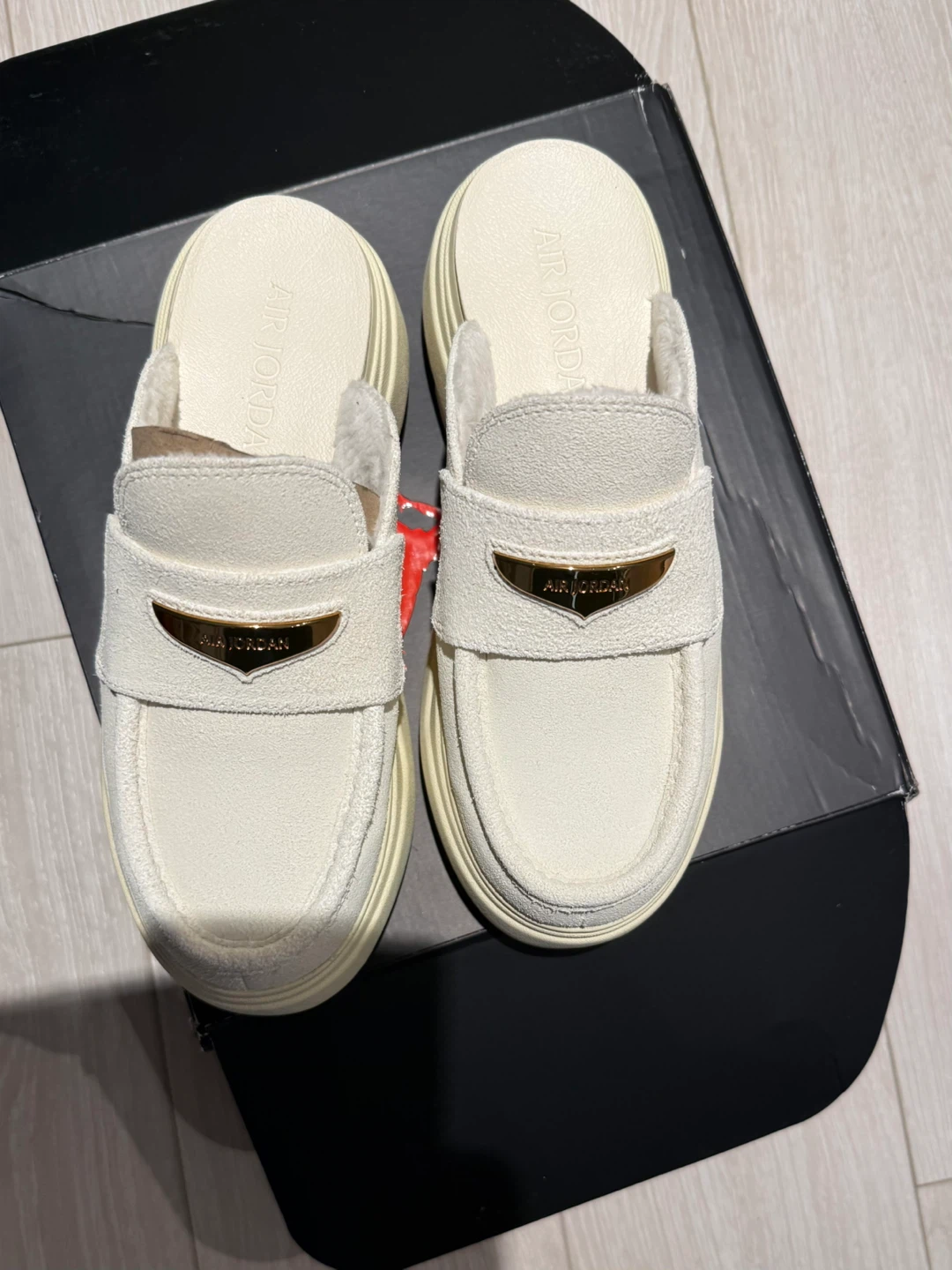 Woman’s shoes