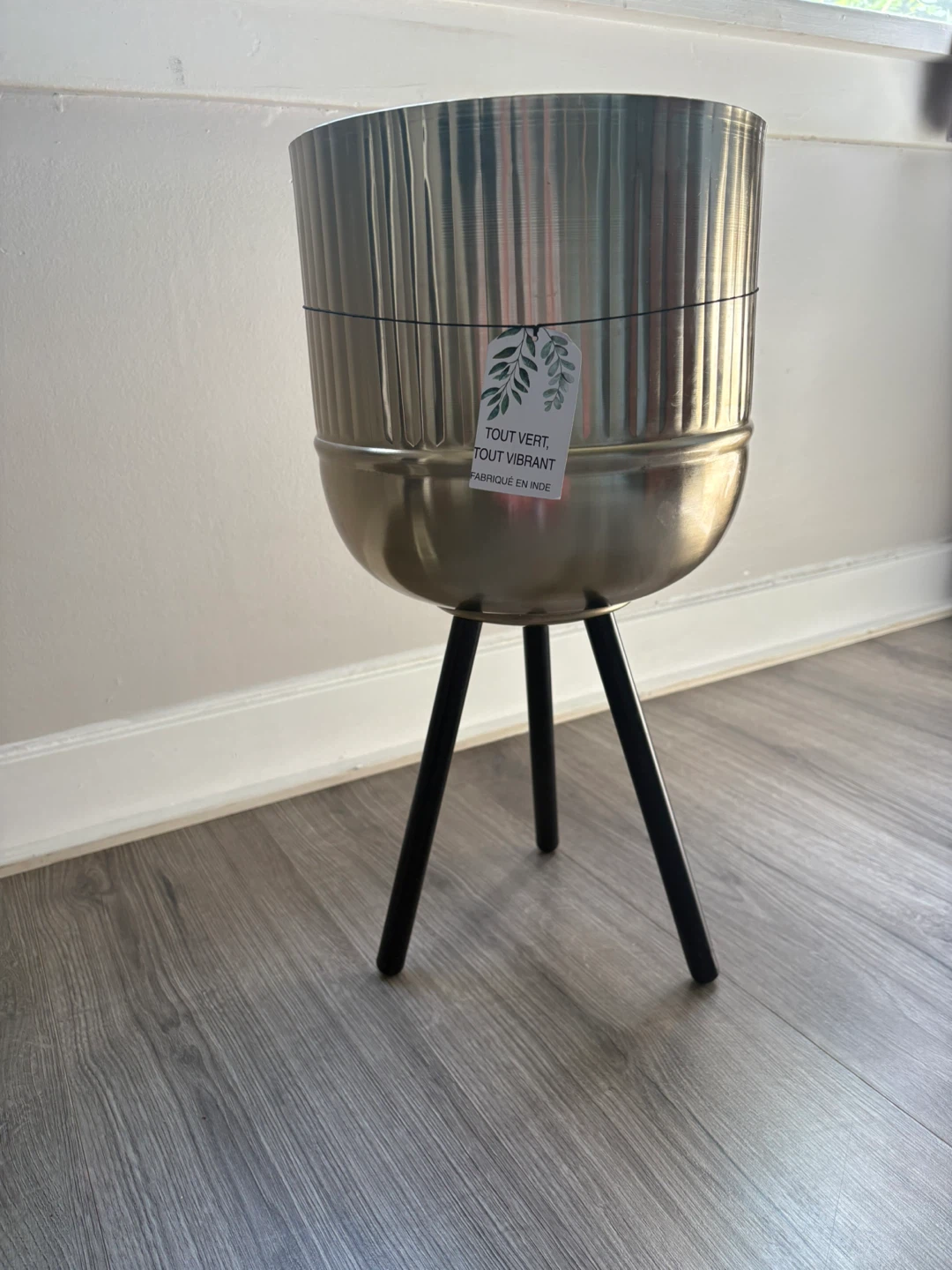 Standing Planter Pot