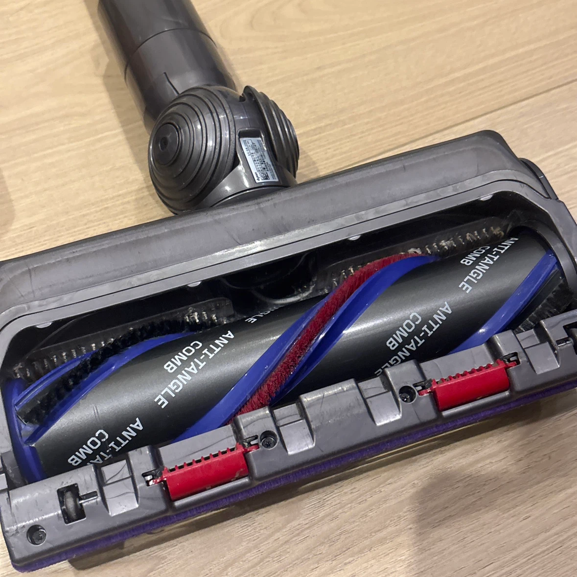 Dyson V15 Detect Cordless Vacuum Cleaner - photo 4
