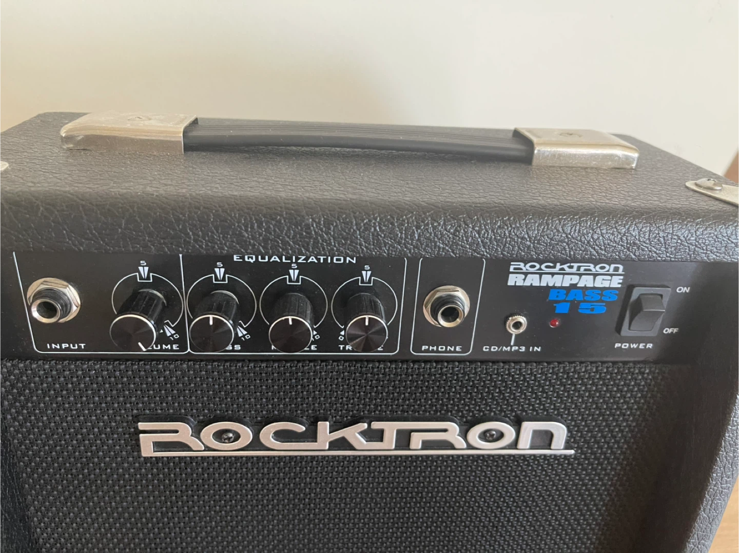 Rocktron Rampage Bass 15 Guitar Amplifier