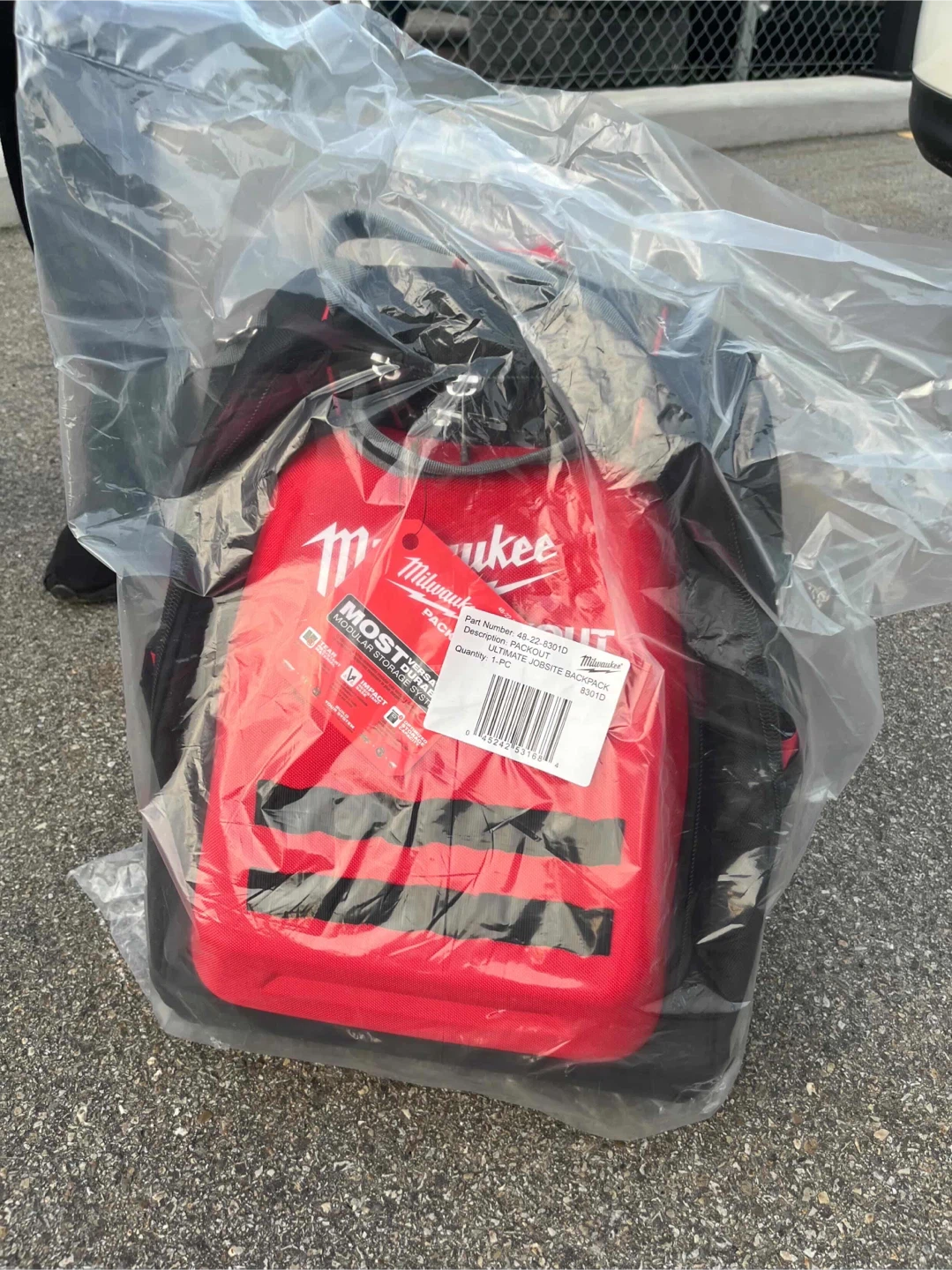 Milwaukee PACKOUT Ultimate Jobsite Backpack - photo 3