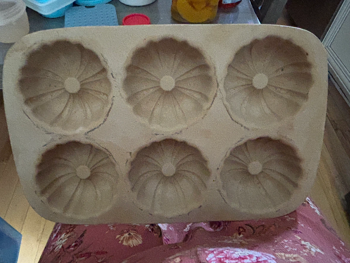 6-Cup Bundt Pan Muffin Tin