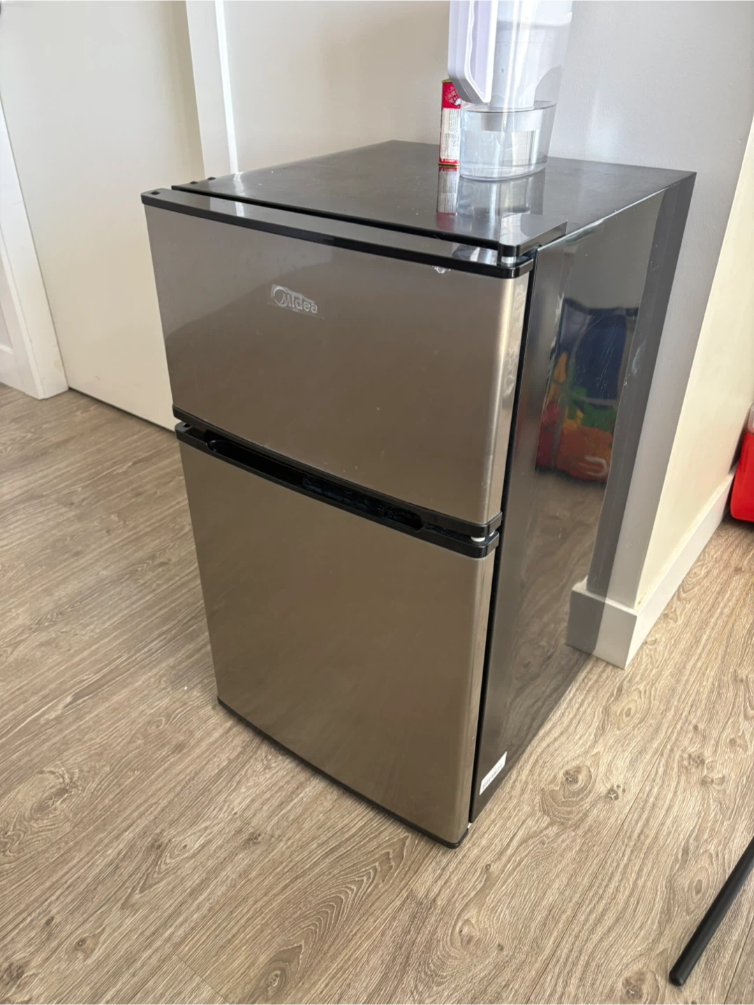 Midea Mini Fridge