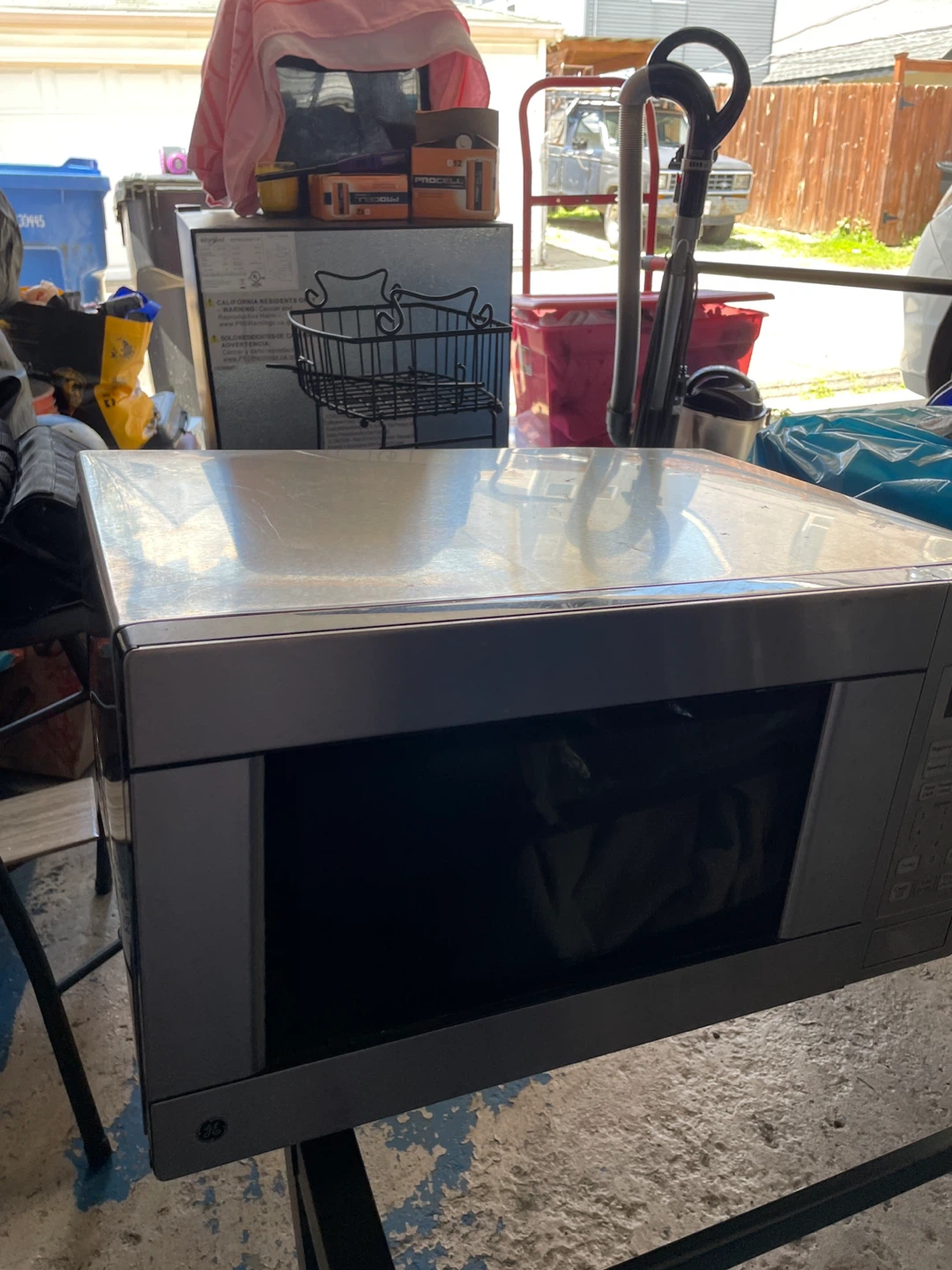 GE Microwave - photo 2