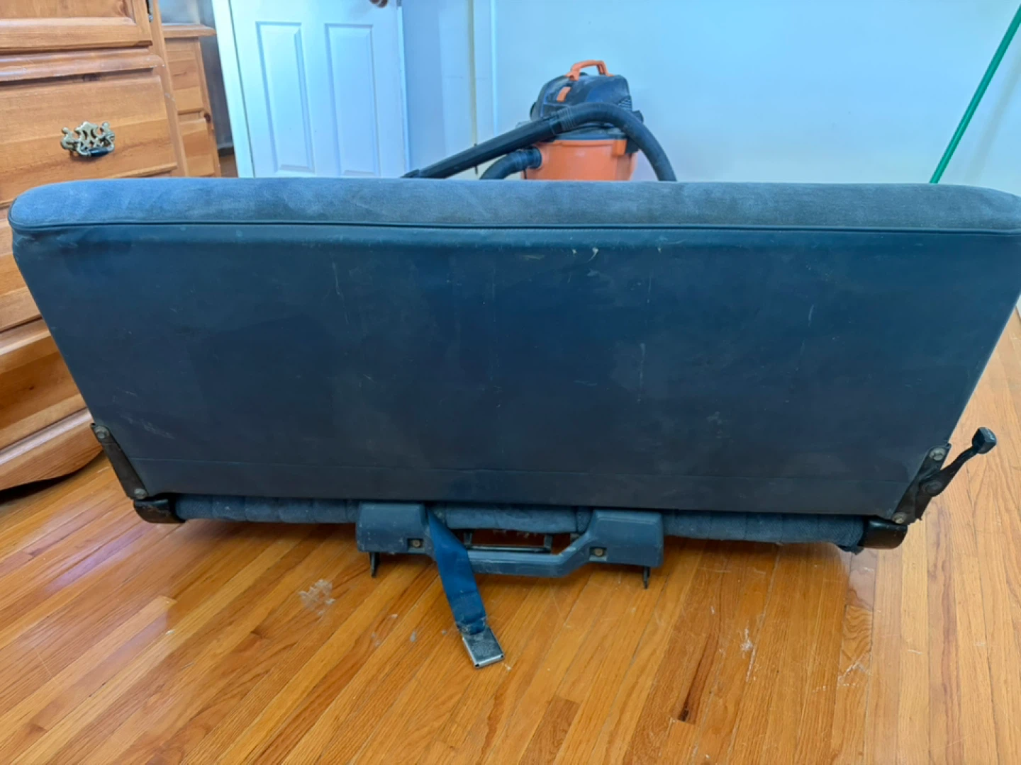 1986 Suburban Blue Upholstered Bench Seat with Armrests - photo 2