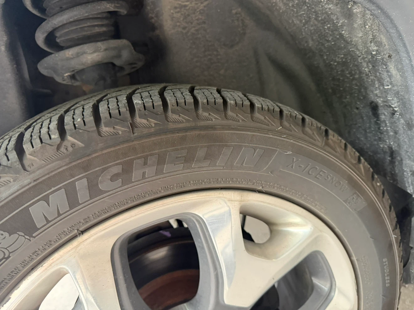 Michelin X-Ice Snow Winter Tires - 225/55 R18