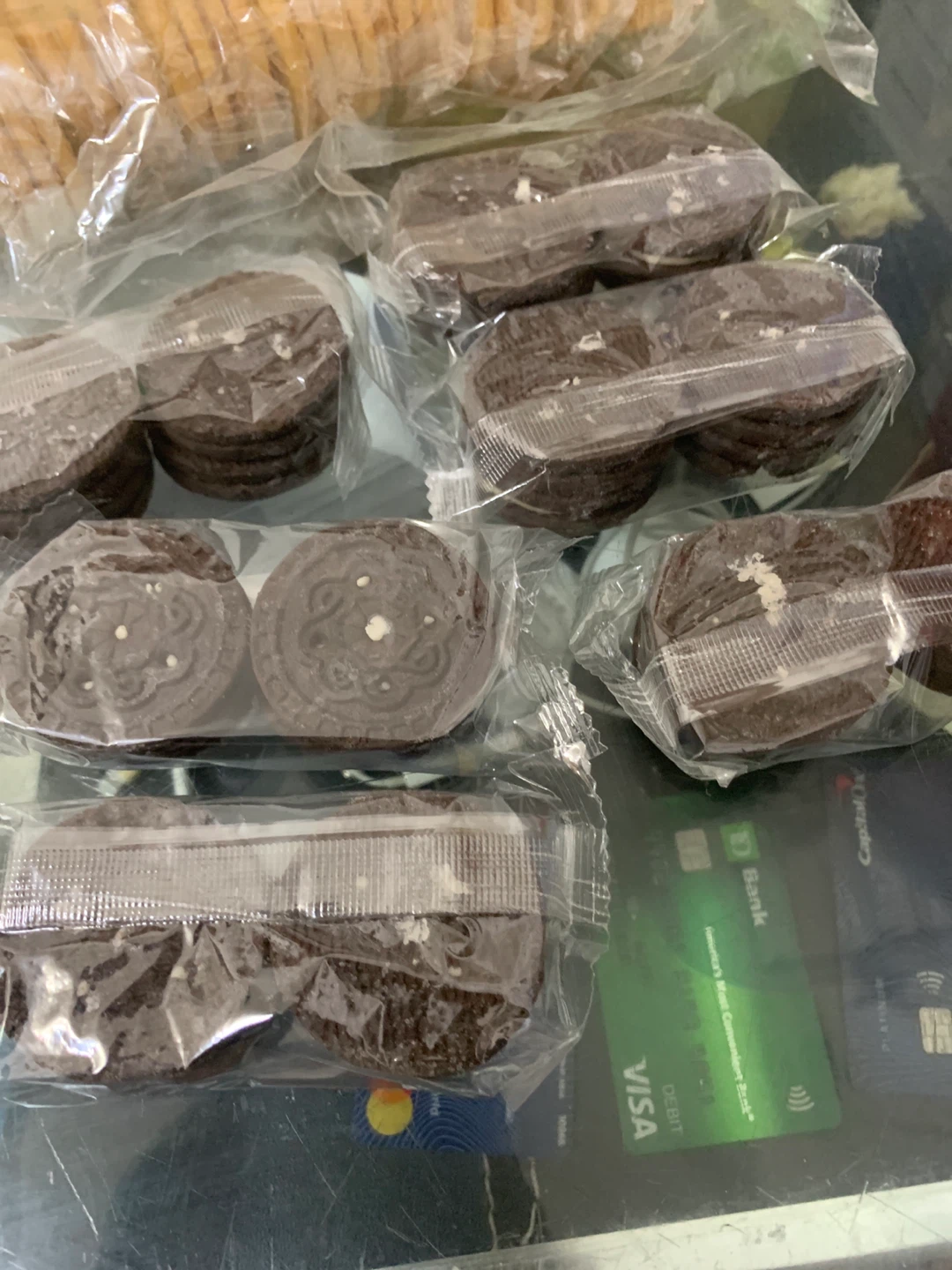 Oreo Cookies & Cream Biscuits - photo 2