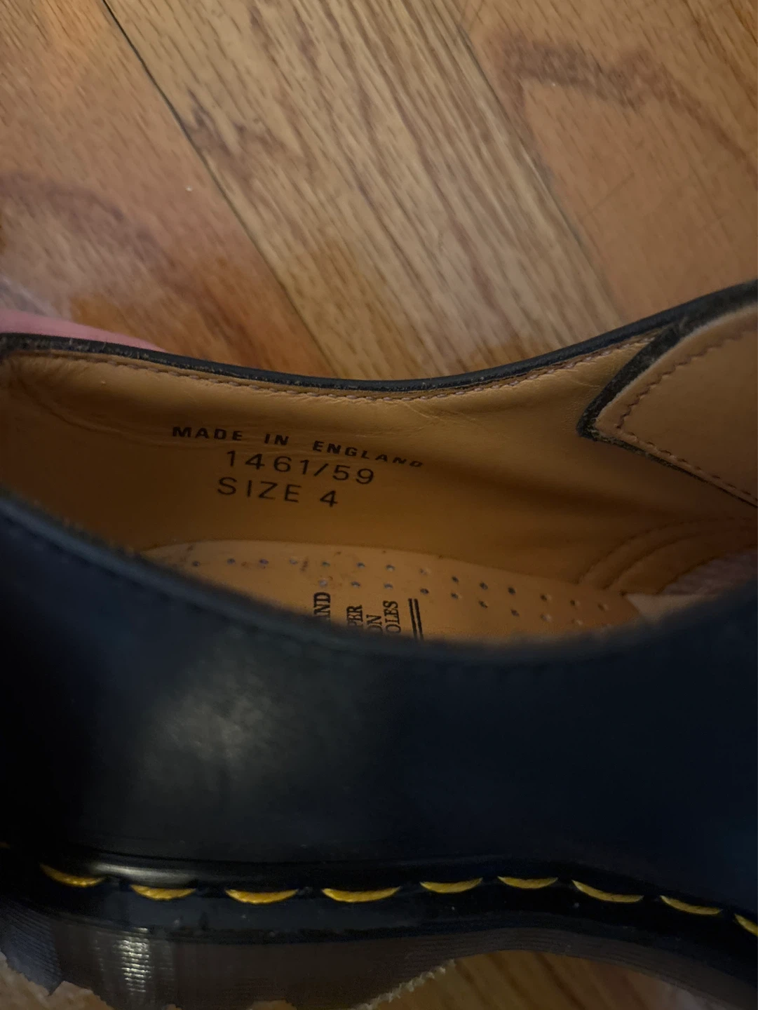 Dr. Martens Black Leather Shoes Size 6 - photo 3
