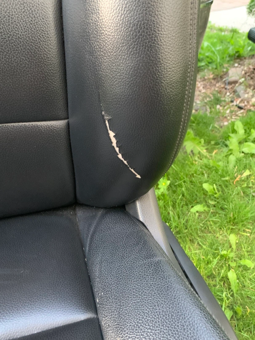 2013 Mercedes Benz B250 Driver’s side seat - photo 2