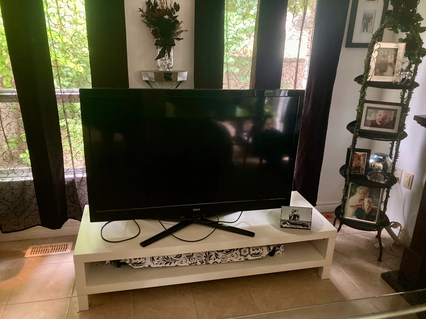 54” RCA tv