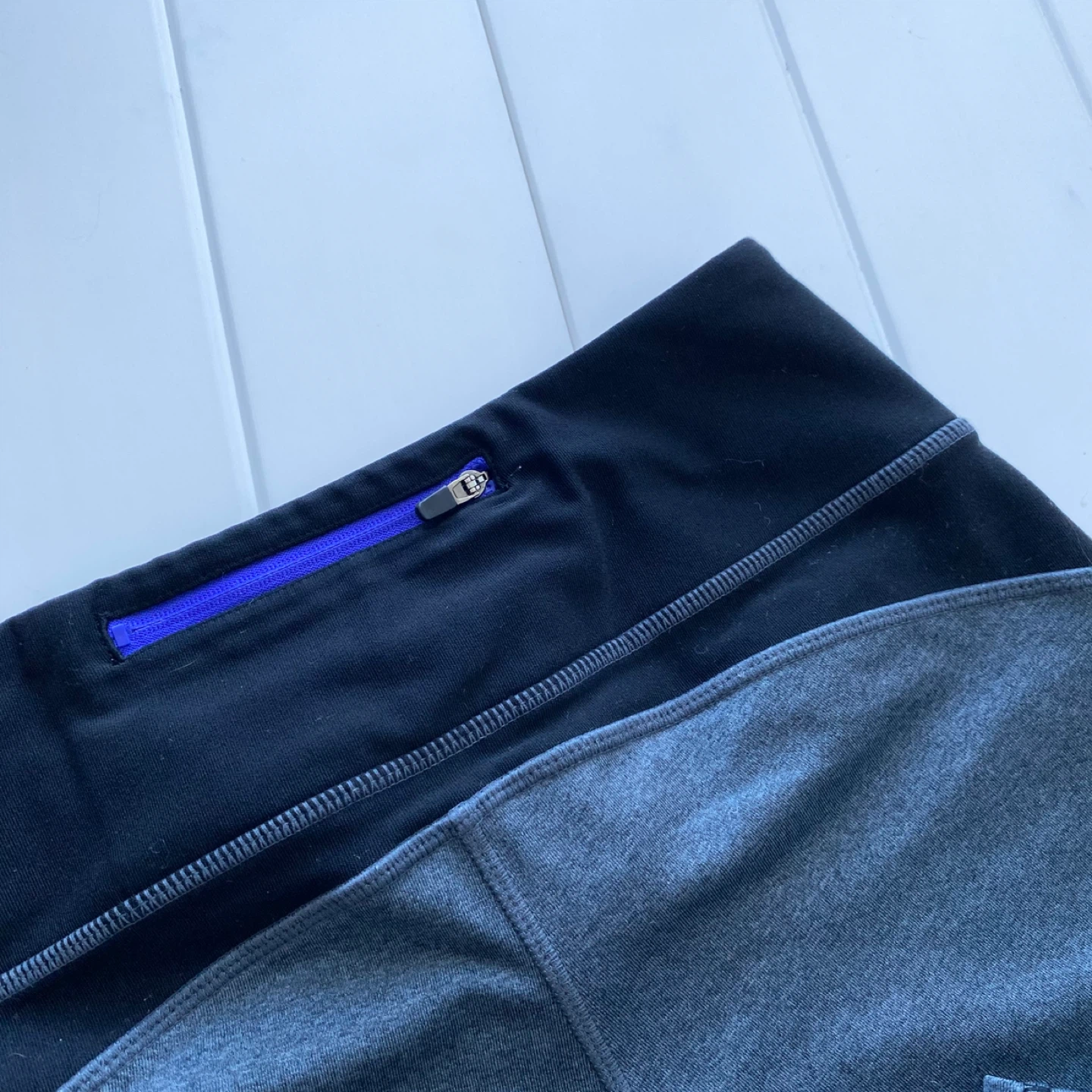 MPG Sport Two-Tone Gray & Black Active Leggings - photo 5