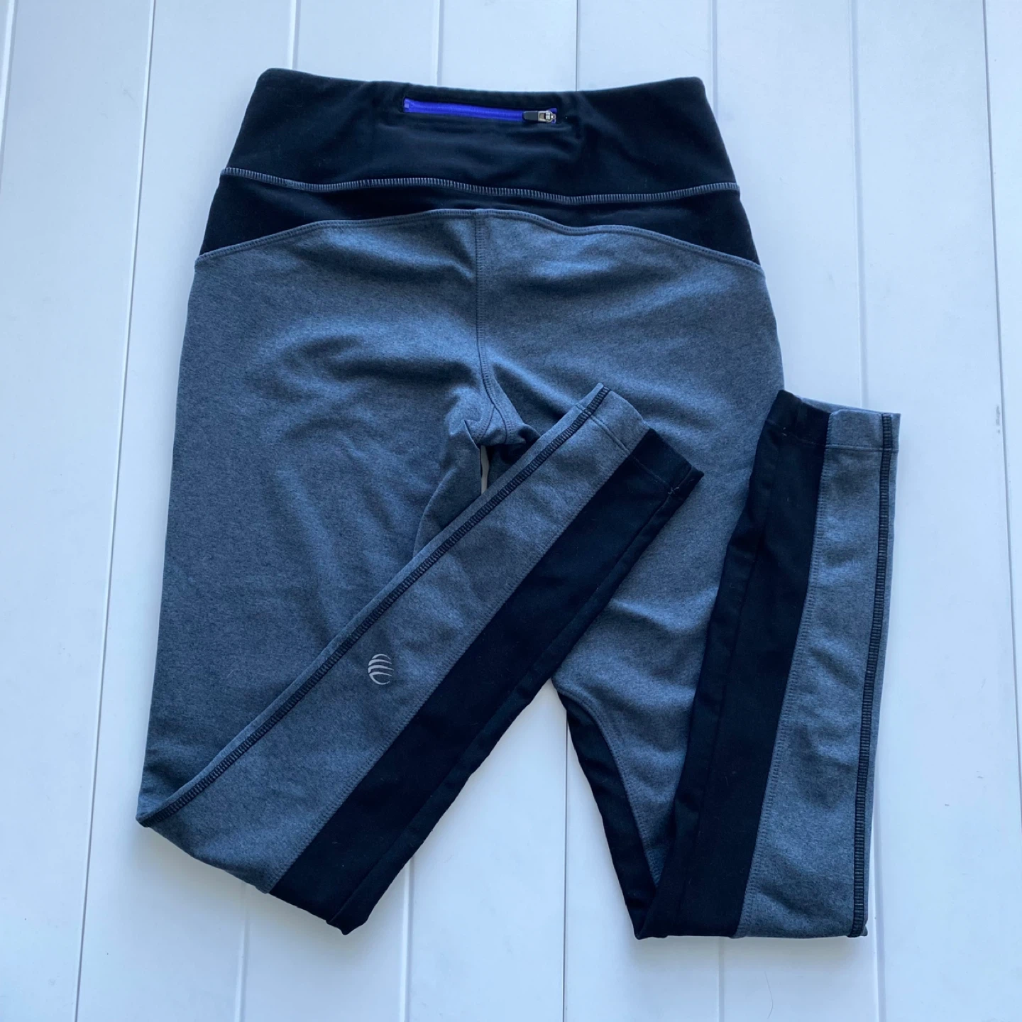 MPG Sport Two-Tone Gray & Black Active Leggings - photo 4