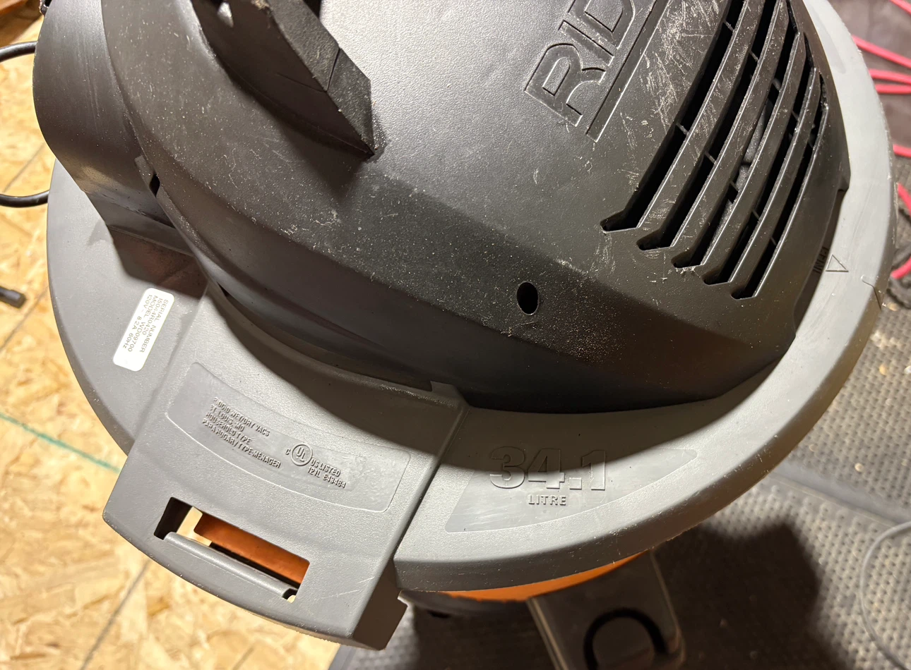 RIDGID 9 US Gallon Wet/Dry Vac - photo 2