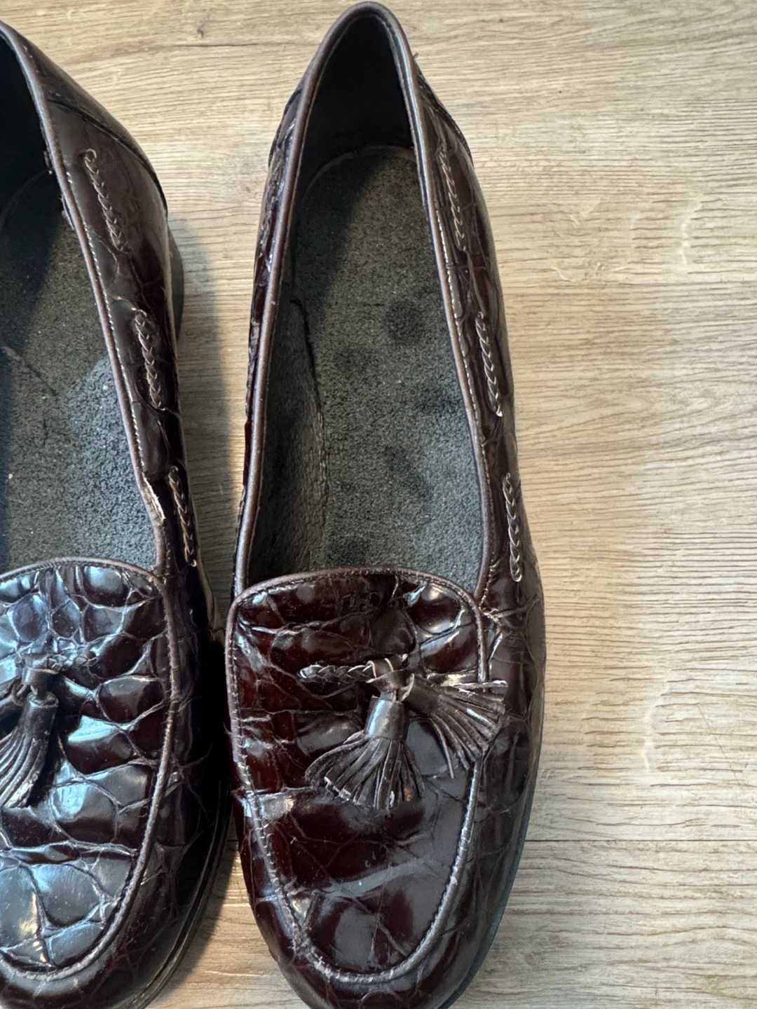 Amalfi Italian Brown Croc-Embossed Tassel Loafers - photo 4