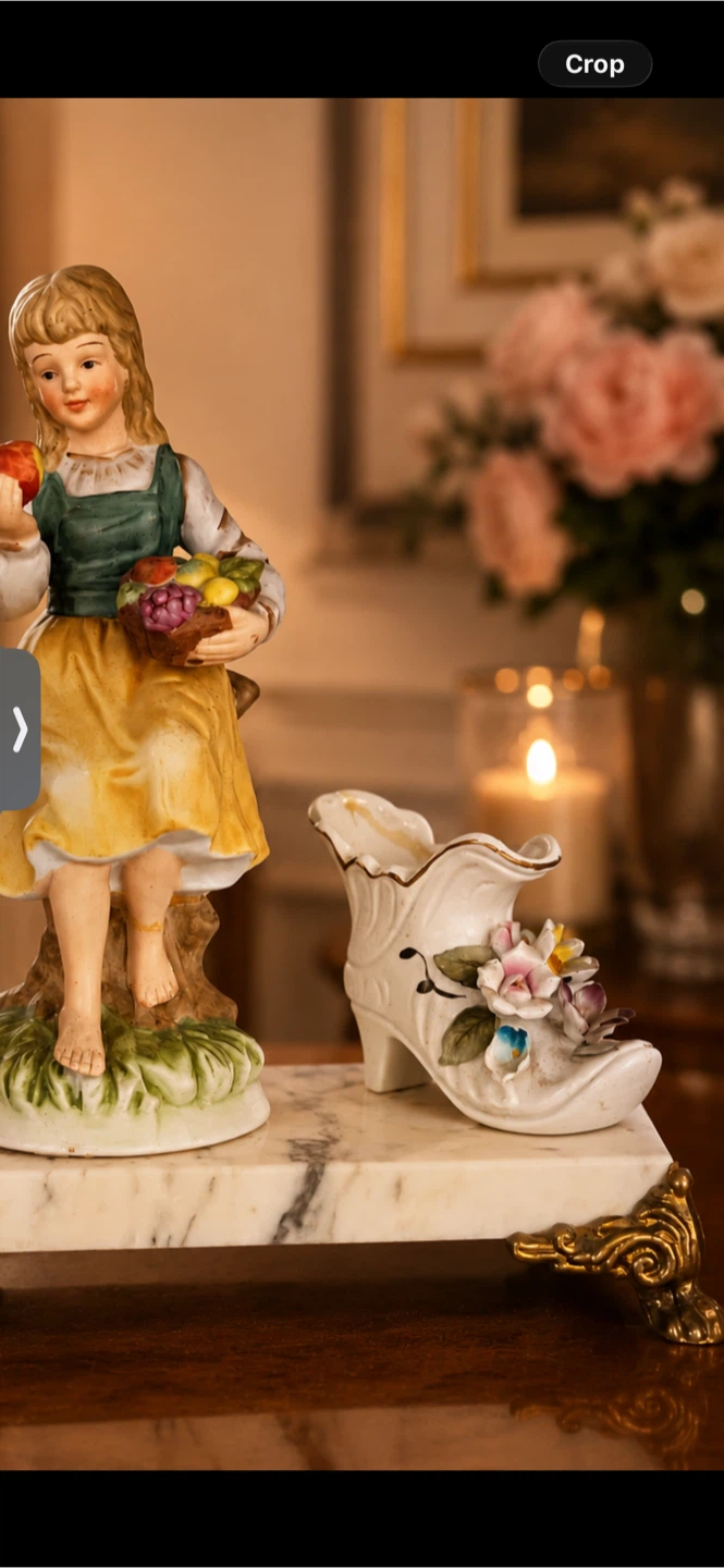 Porcelain Figurine - Girl with Fruit Basket & Shoe - photo 4