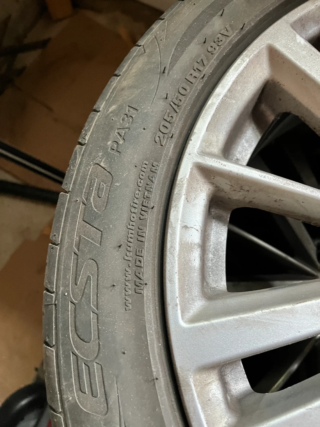 4 all-season tires for Subaru Impreza - photo 2