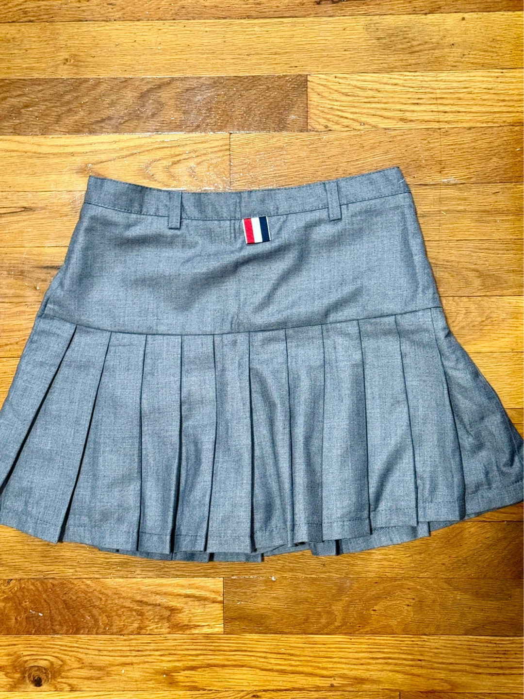 NWOT Grey Pleated Skirt - photo 2
