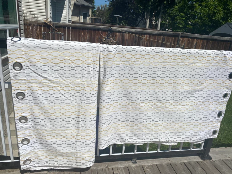 White drapes wavy pattern (set of 4) - photo 2