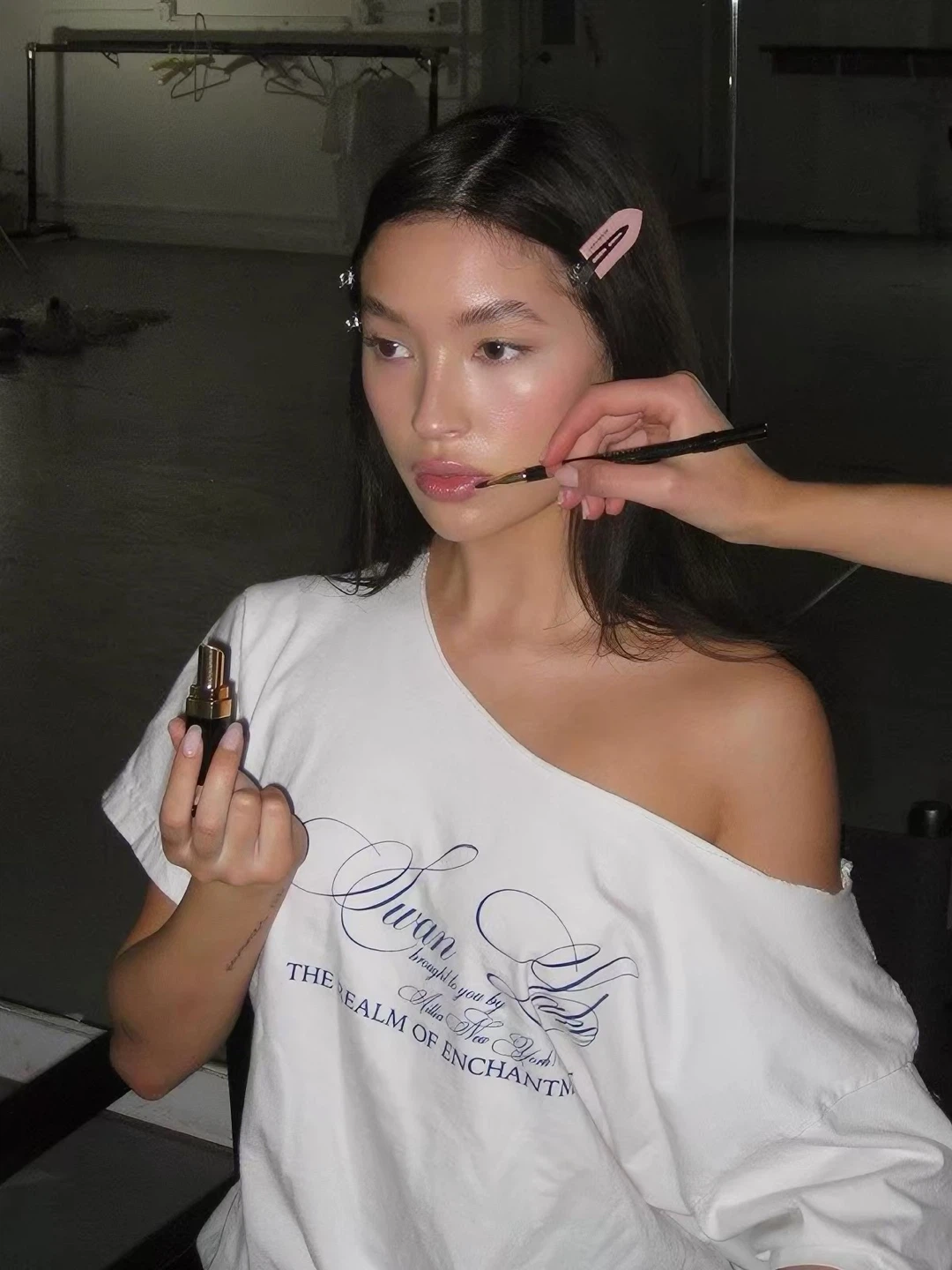 White off-shoulder T-Shirt - photo 5