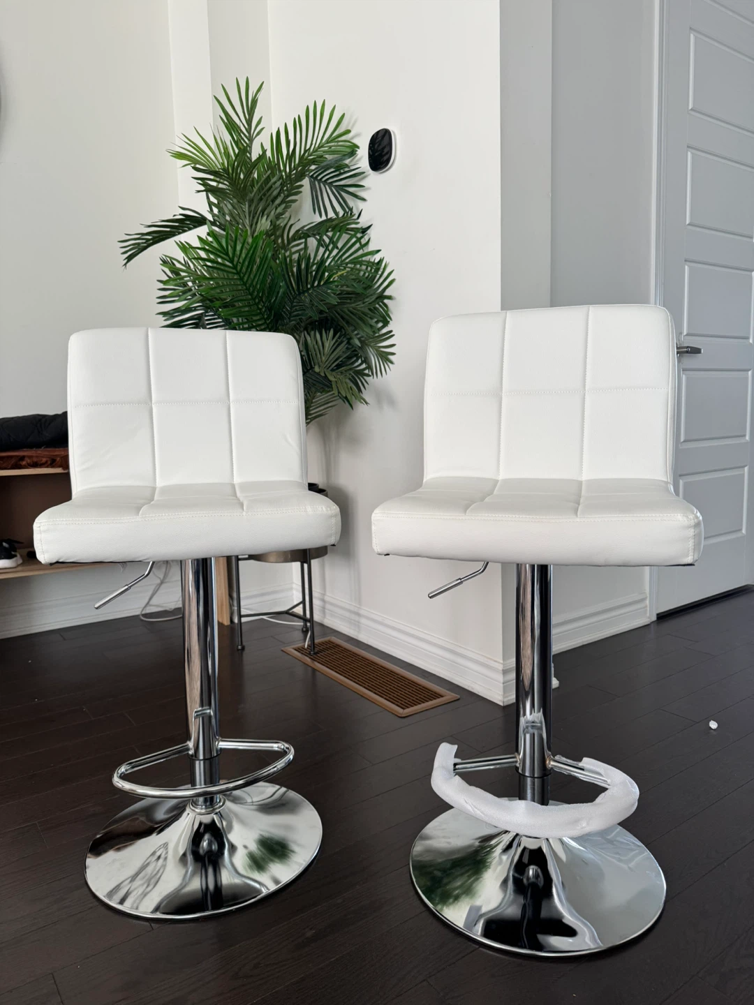 White Bar Stools (Set of 2) - photo 2