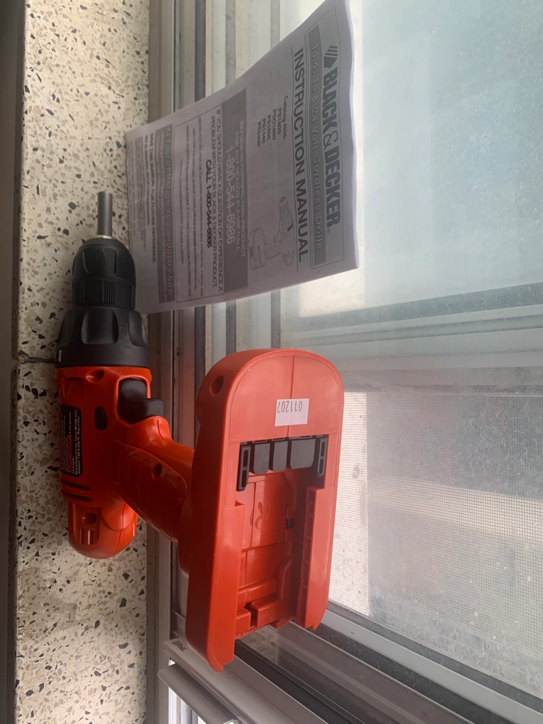 BLACK+DECKER 18 Volt Cordless Drill - photo 3
