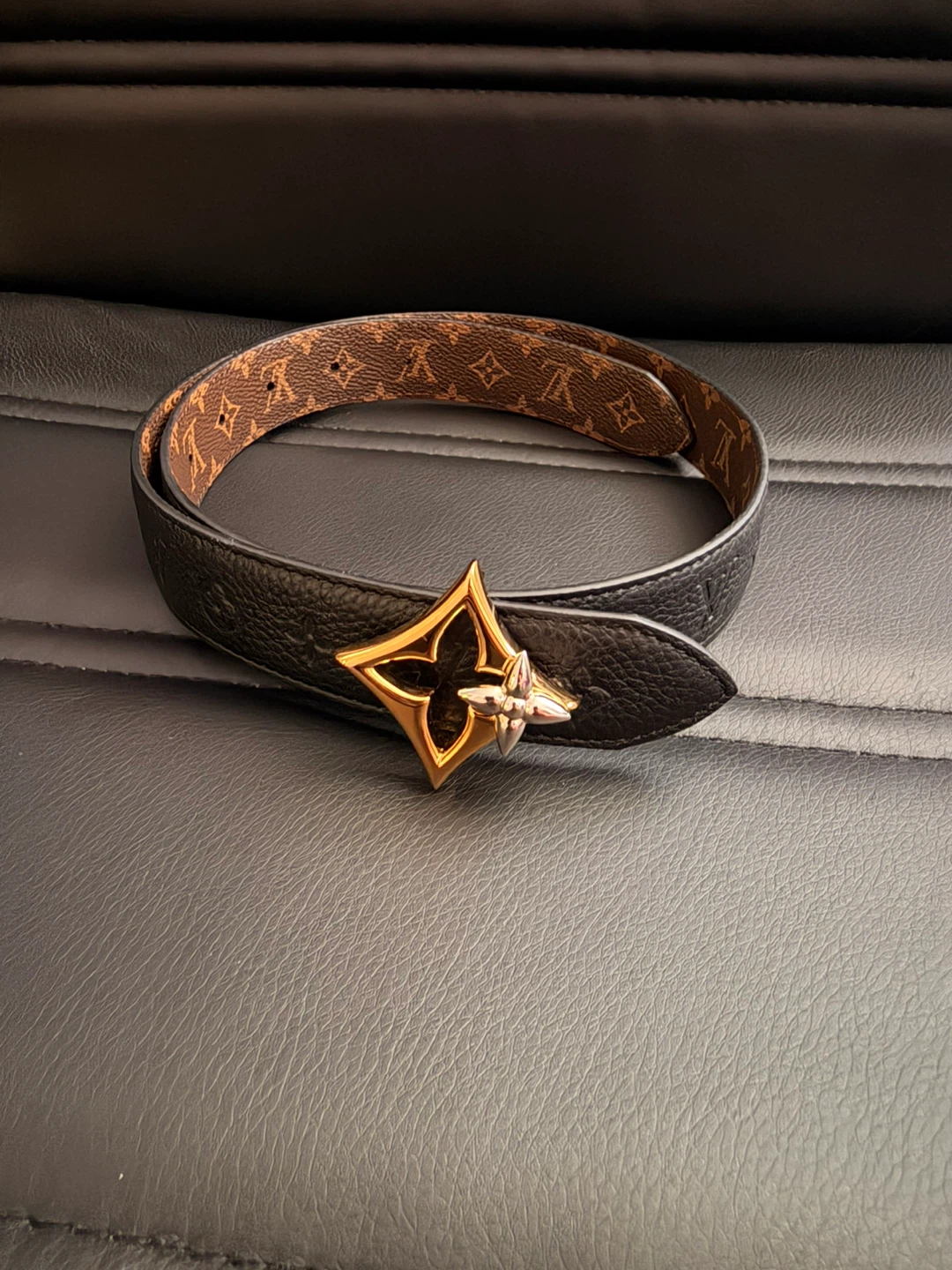 Louis Vuitton Reversible Flower Belt