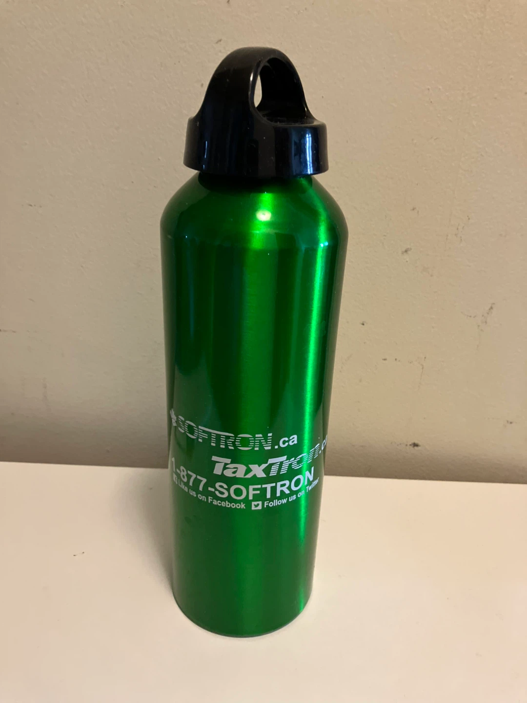 Green SOFTON Aluminum Water Bottle