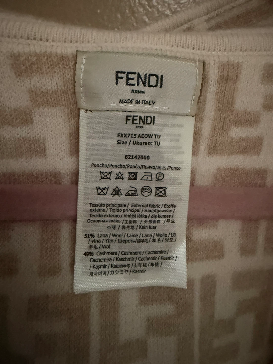 Fendi Scarf Shawl - photo 3