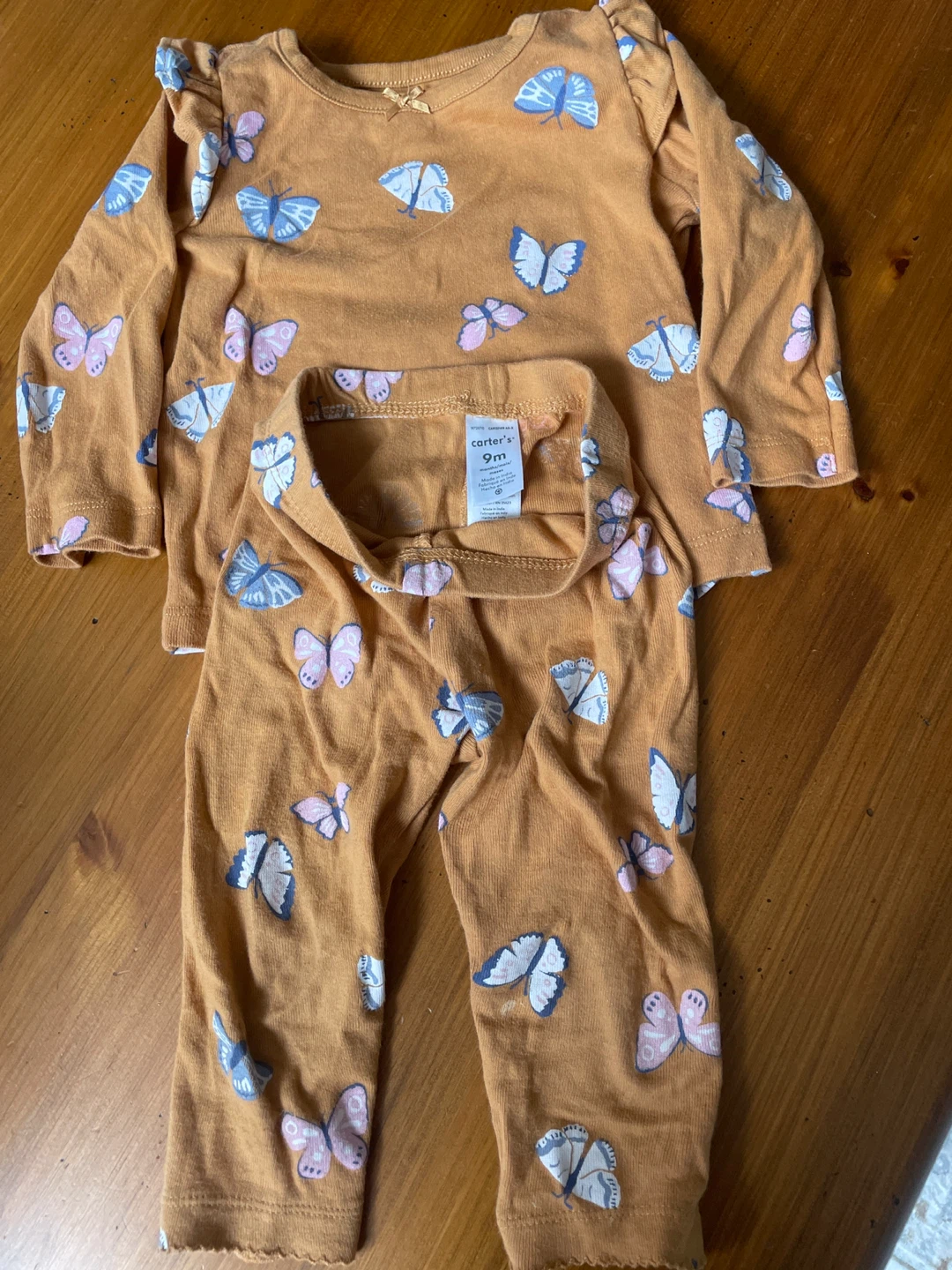 Carter's Baby Butterfly Set - 9 Months