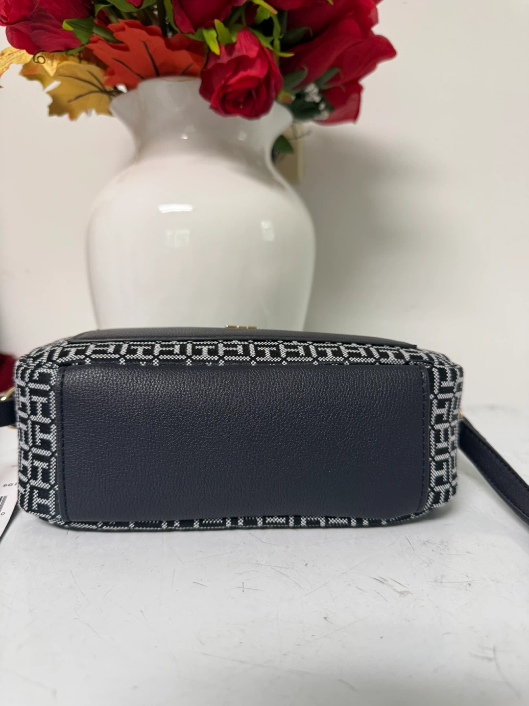 Tommy Hilfiger Monogram Camera Bag - photo 3