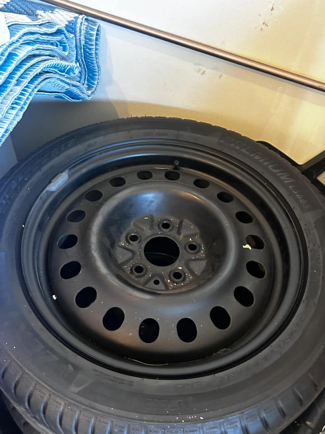 two summers 250$ tires winters tires 350$ - photo 3